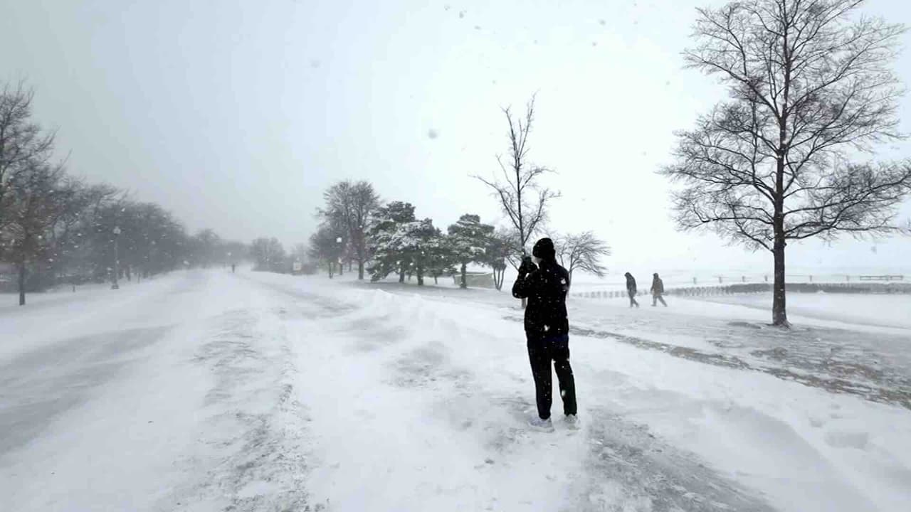 Potente tormenta invernal azotará Medio Oeste y Grandes Lagos este fin de semana