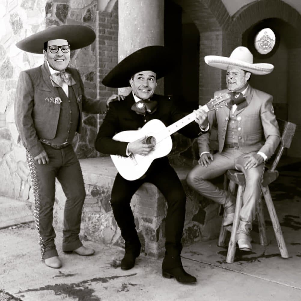 Con esta bella y muy mexicana imagen de "los tres amigos" nos despedimos por esta semana, pero viene otra en la que seguro estaremos muy juntitos en espera de que todo vuelva a la normalidad para poder abrazarnos.