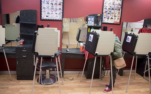 También hay casillas en salones de belleza y hasta en lavanderías, por mencionar solo algunos sitios.