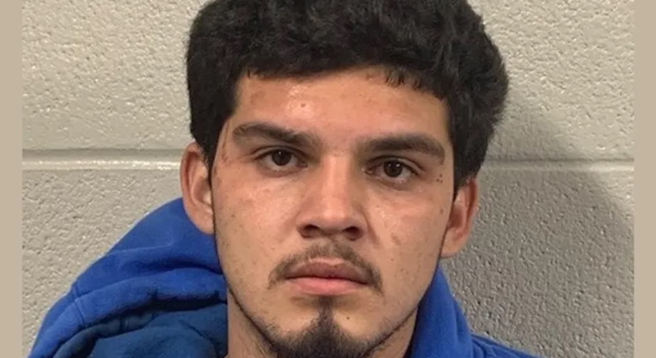 Agentes del FBI detienen a Alessis Botello en México, por asesinato de joven