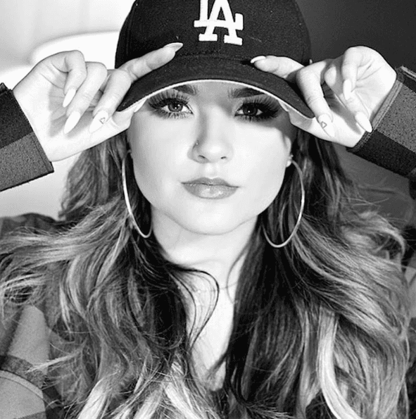 Son un toque súper femenino en cualquier outfit que utilice.