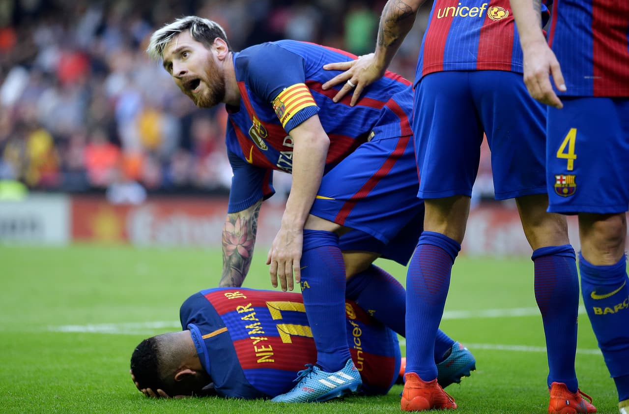 Desgarro de fibras musculares en el área aductora, 2 partidos, siete días fuera.