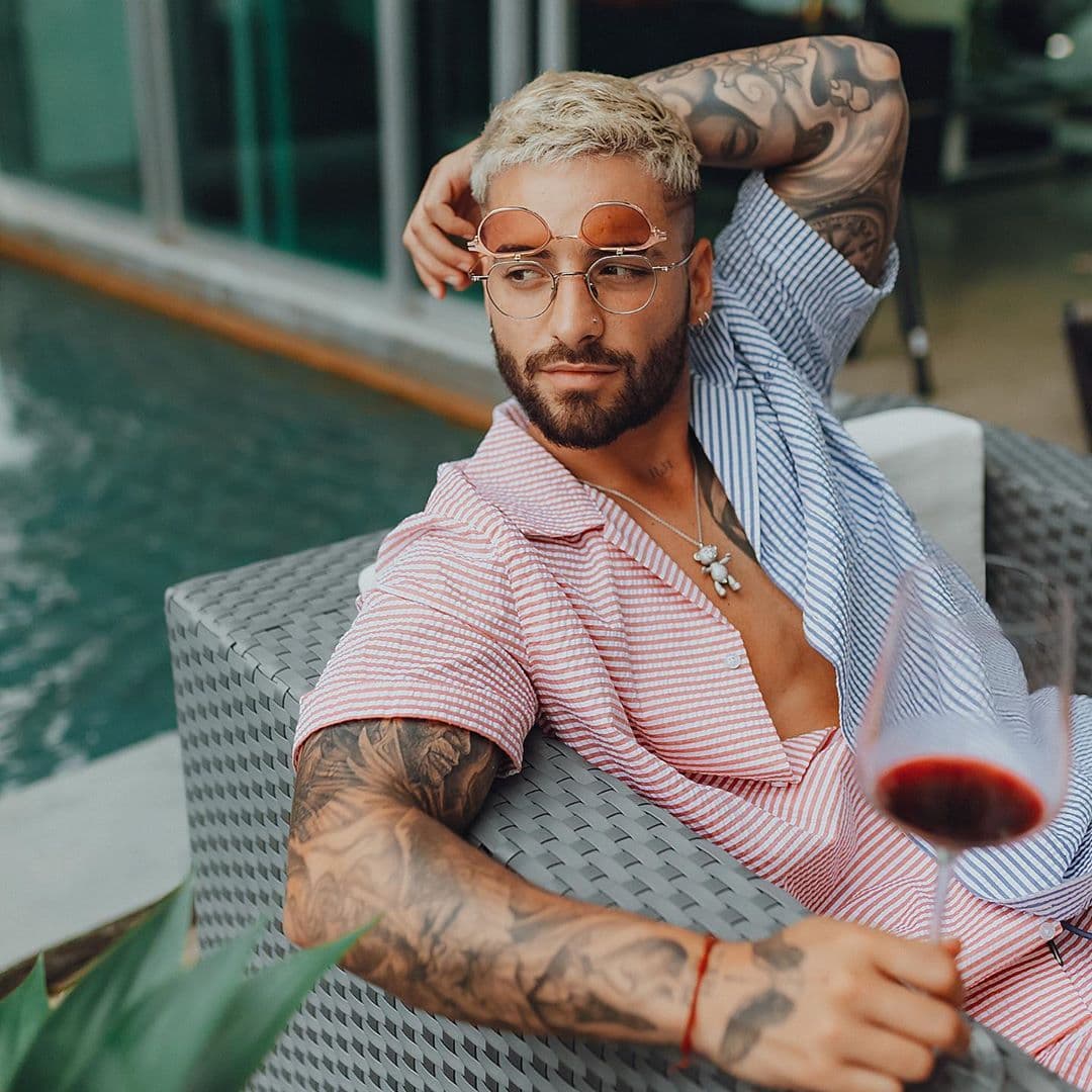 Maluma no podía faltar entre los nominados por lucir "High Fashion", pues desde los inicios en su carrera musical viste 
<i>ad hoc</i> a cada celebración.