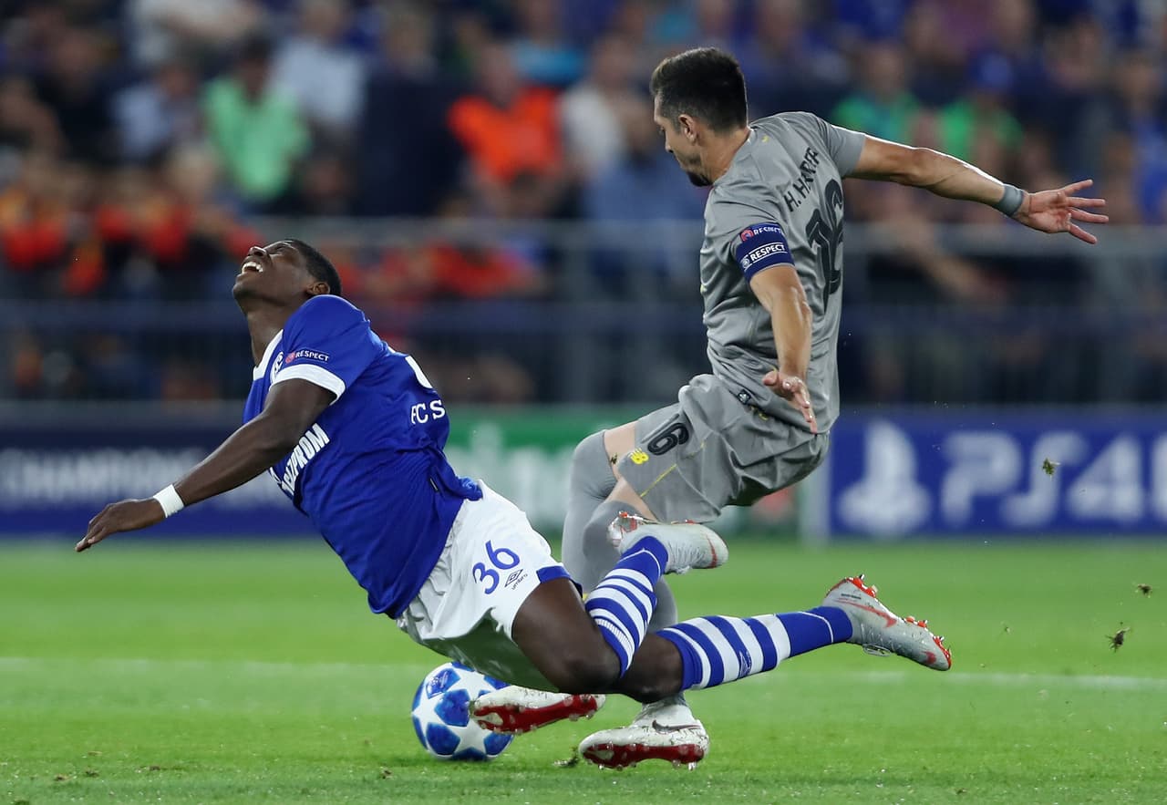 El mexicano Héctor Herrera volvía a ser titular en el 
<i>Dragao</i>, mientras que Jesús 'Tecatito' Corona estaba en el banco de suplentes.