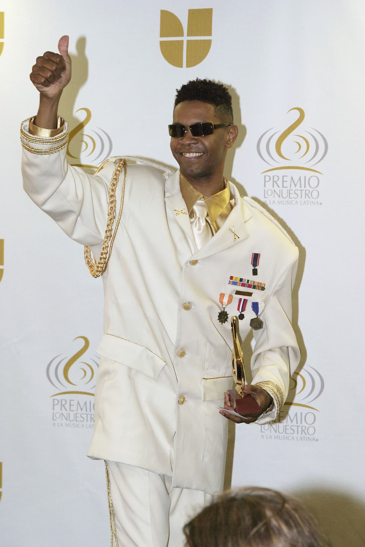 Edgardo Franco, mejor conocido como El General, fue ganador de los premios que se otorgaron en la categoría de música Urbana a la Mejor Interpretación y Mejor Álbum por su disco 'De fiesta'. El General ya había gando en esa categoría en ediciones anteriores.