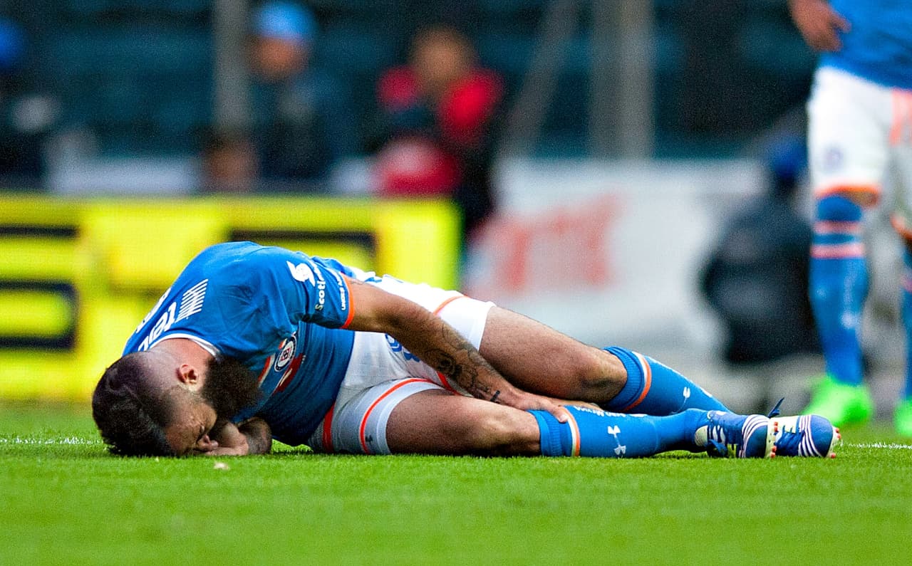 Marc Crosas exculpó a Sambueza de lesión