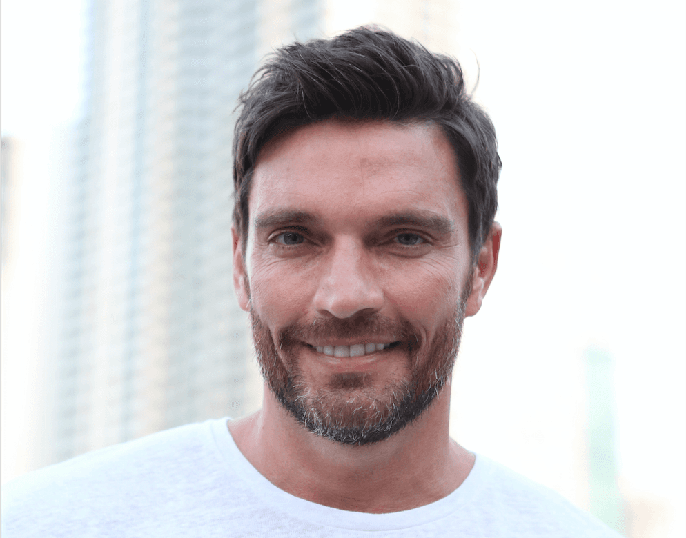 El año 2018 será el año del perro en el horóscopo chino, precisamente desde el 15 de febrero y coincidirá también con el año zodiacal chino del actor Julián Gil, nacido en el 1970 bajo el signo de Géminis y también en un año del perro, concretamente el perro de metal.