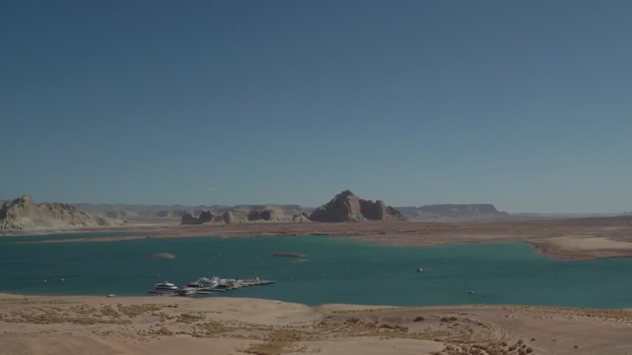 Hallan restos humanos en el Lago Powell mientras baja el nivel del agua