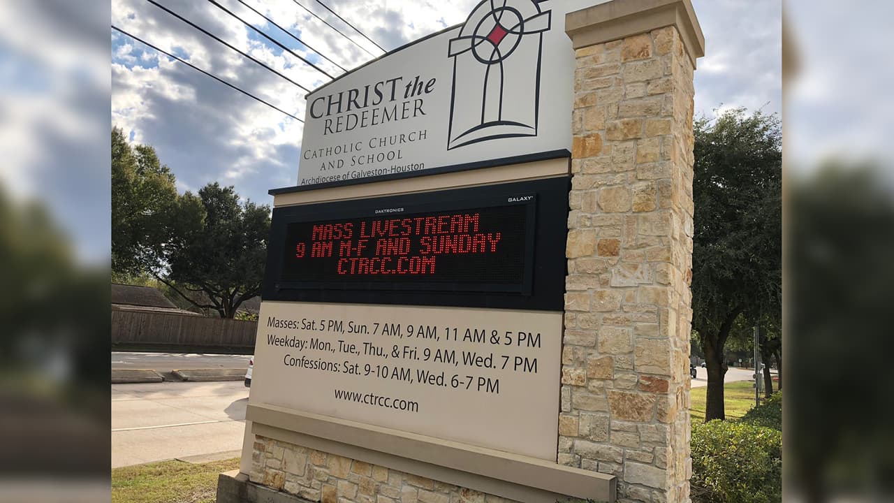 Como parte del traslado de los restos del oficial Leal se desplegó un gran operativo de seguridad vial.