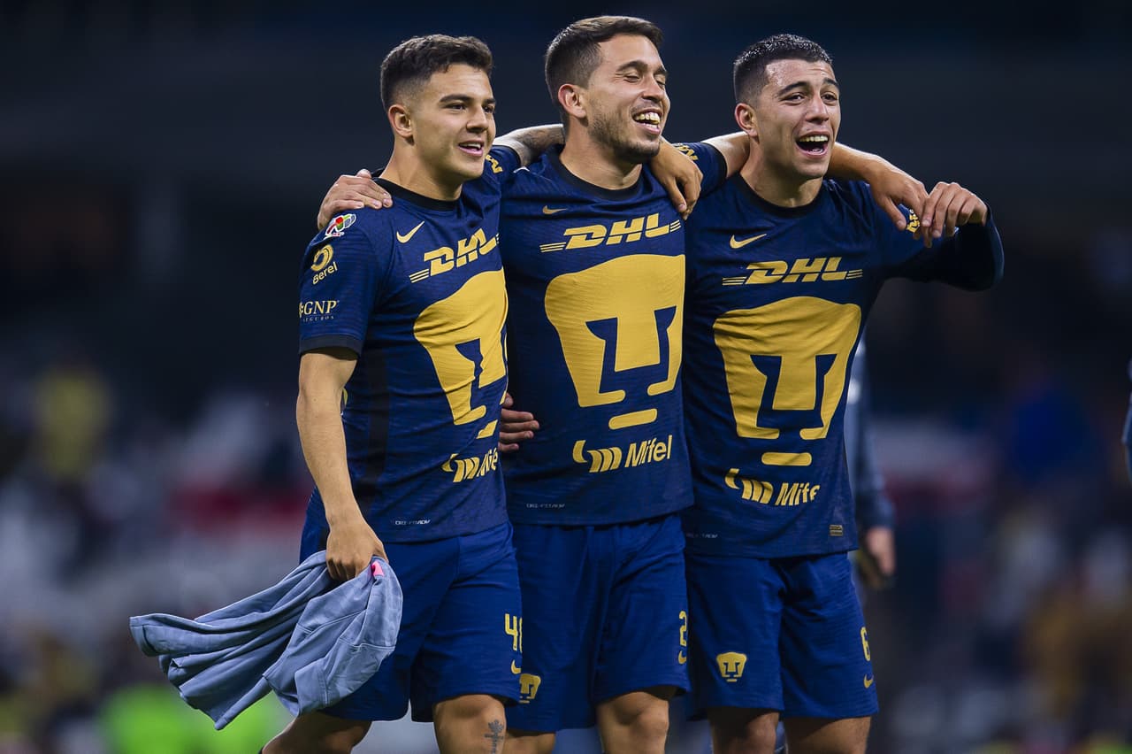 Con un auténtico juegazo de Alan Mozo, quien puso tres asistencias, además de los goles de Corozo y Meritao, Pumas fue mucho mejor que el América y lo eliminó en los Cuartos de Final del Grita México A21.
