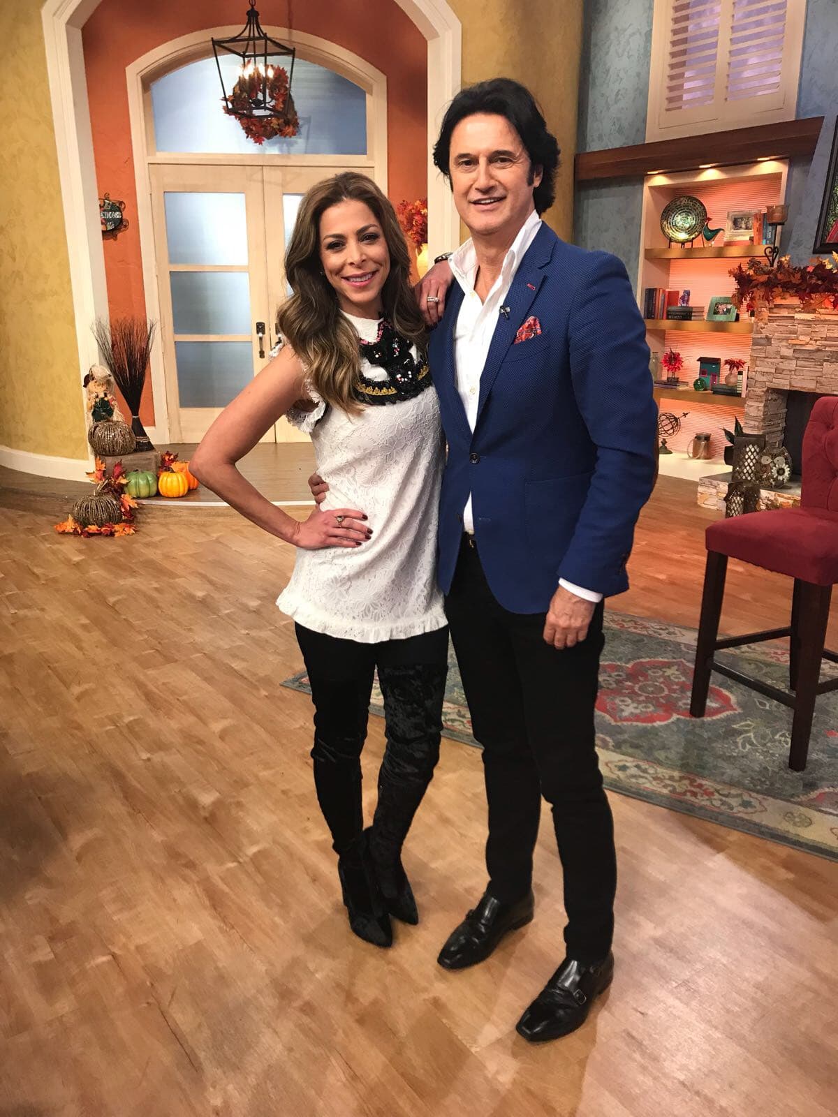 La emoción se sentía en Despierta América, Lourdes Stephen y Poty estaban listos para recibir a los tres finalistas y hablar de lo que pasó en el último show de Mira Quién Baila.