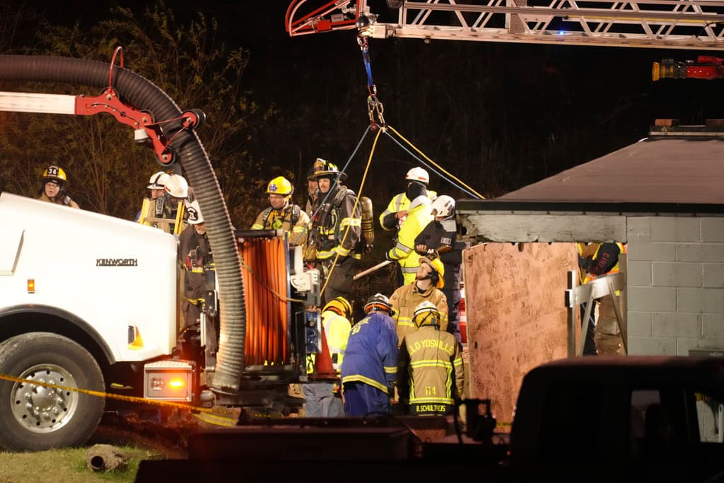 Los hijos de la mujer ya fueron informados de que el operativo busca la recuperación de su cuerpo, aseguró el portavoz de la policía de Pensivalnia.