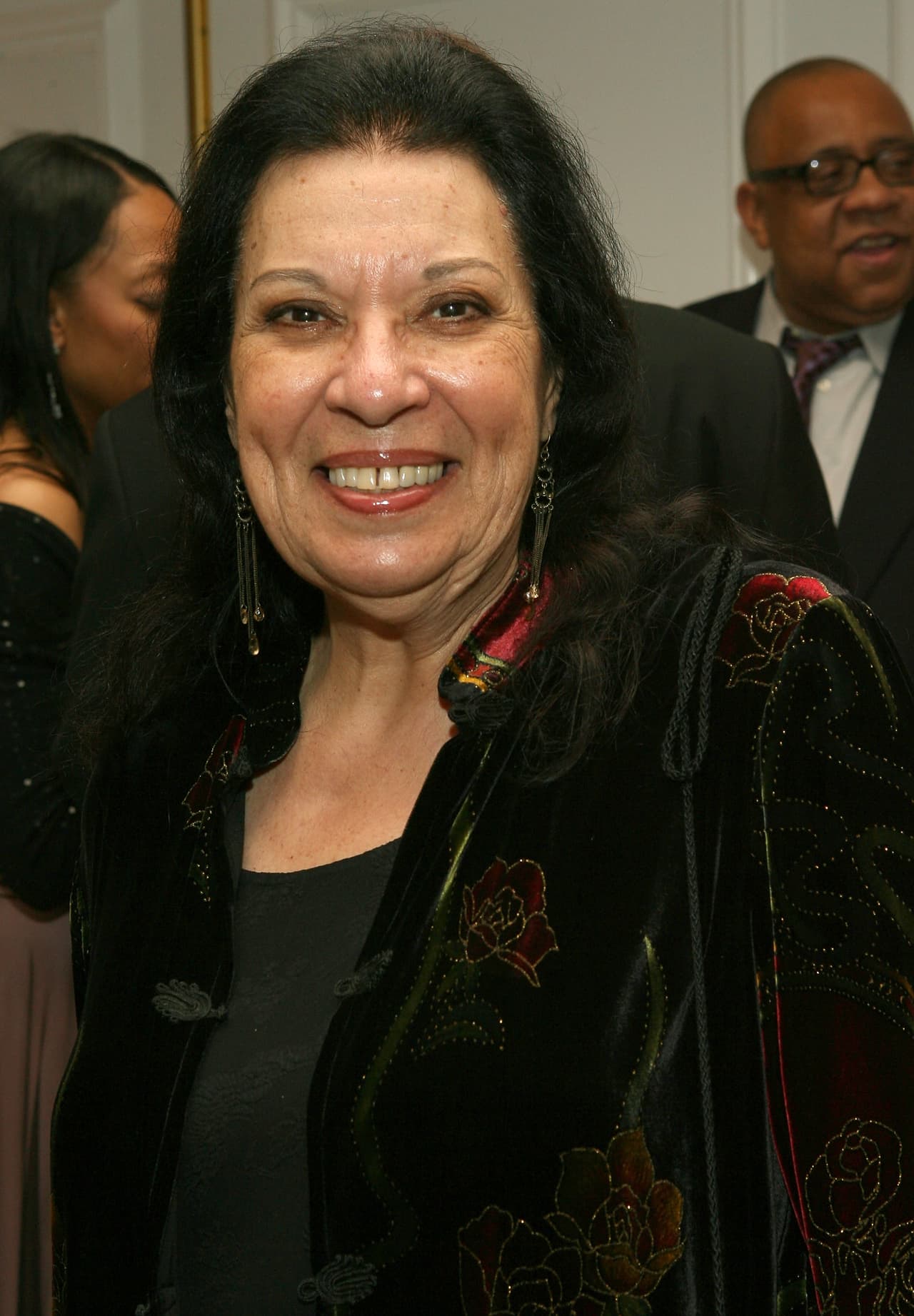 Su esposo, por su parte, afirmó que "el mayor orgullo de Shelley como actriz fue interpretar a 
<b>la indomable Rosario</b>, en una serie de comedia que promovió la causa de la equidad social y la equidad 
<b><a href="https://www.univision.com/shows/el-gordo-y-la-flaca/estos-famosos-son-gay-y-lo-admiten-con-orgullo-video" target="_blank">para las personas LGBTQ</a></b>. También se enorgullecía de interpretar a un
<b> </b>personaje latino fuerte, amoroso, pero luchador".