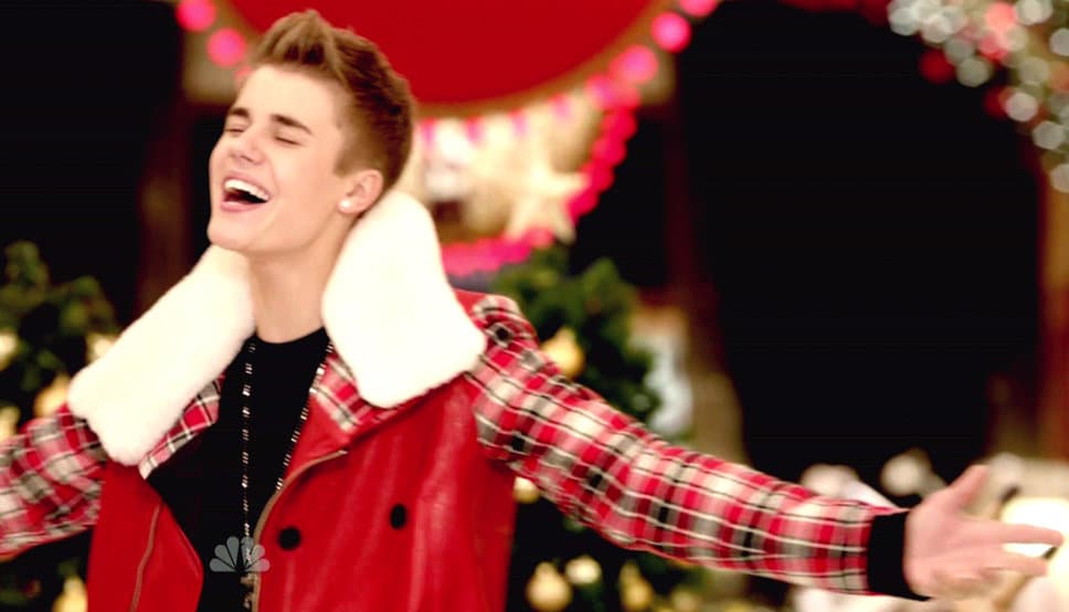 Drake consiguió lo mismo durante marzo y octubre de este año. Pero Justin los superó a ambos.