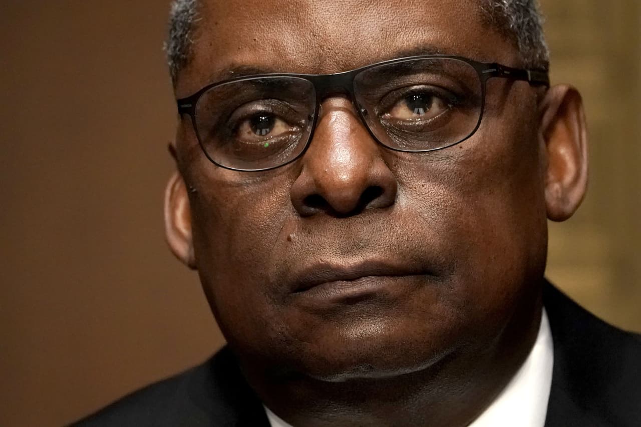 <b>Secretario de Defensa: Lloyd Austin III</b>. El general retirado fue uno de los líderes de la misión de las Fuerzas Armadas del país en Irak. Luego de su confirmación por el Senado se convirtió en el primer afroestadounidense en encabezar el departamento de Defensa.