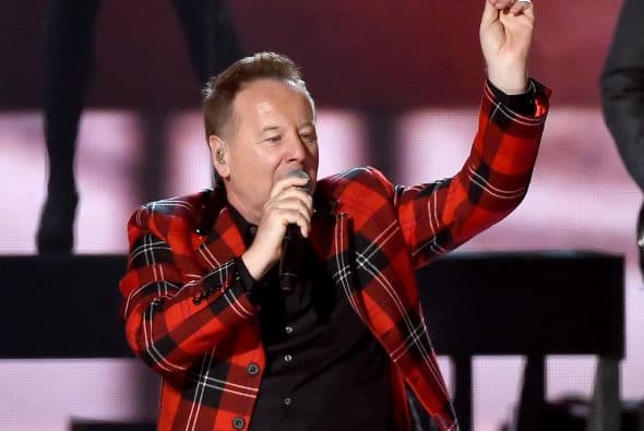 La banda Simply Minds nos trasladó hasta la gloriosa década de los ochenta.