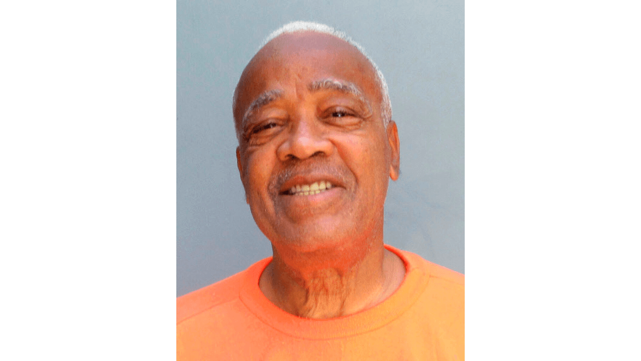 Esta foto de archivo sin fecha proporcionada por el Departamento de Correcciones, Rehabilitación y Reingreso de Arizona muestra a Murray Hooper.