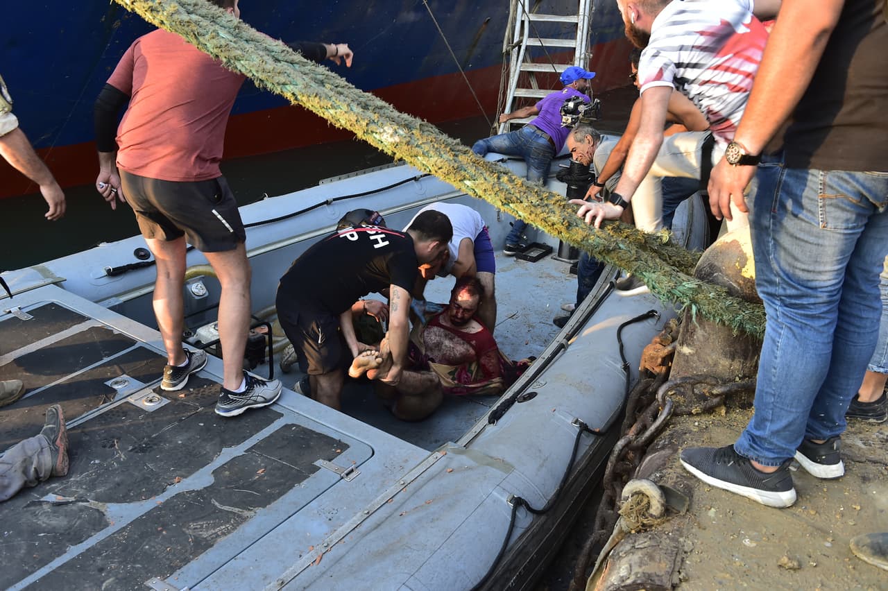 Los hospitales pidieron que la gente donara sangre.