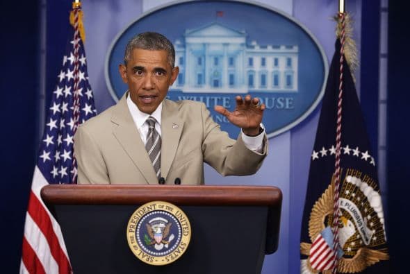 Miles de mensajes en las redes sociales hablan del color utilizado por Obama.