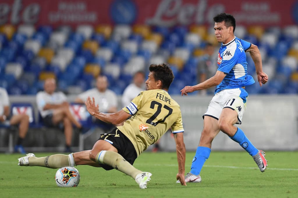 Sólo 25 minutos le bastaron a Hirving 'el Chucky' Lozano para revolucionar al Napoli y estar cerca del gol.