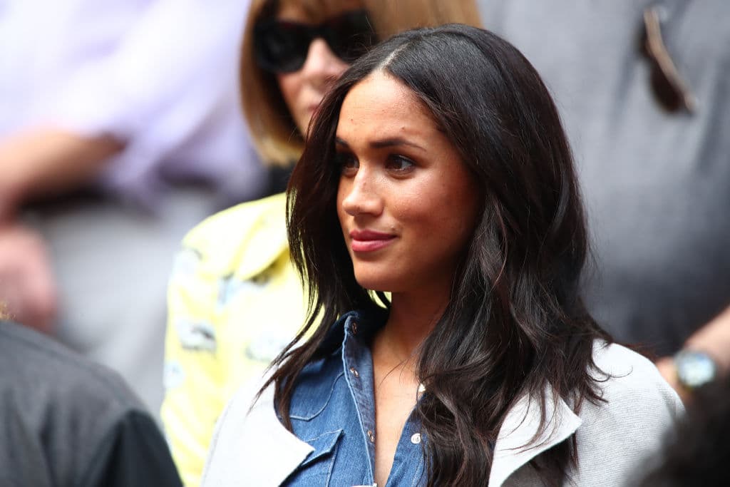 <b><a href="https://www.univision.com/famosos/meghan-markle-toma-una-clase-de-yoga-a-su-llegada-a-nueva-york-para-contrarrestar-los-efectos-del-jet-lag-fotos">Meghan Markle</a></b> dejó a su esposo el príncipe Harry y a su pequeño hijo Archie de 4 meses por un par de días en el Reino Unido, para viajar a Nueva York y asistir a la final del US Open.