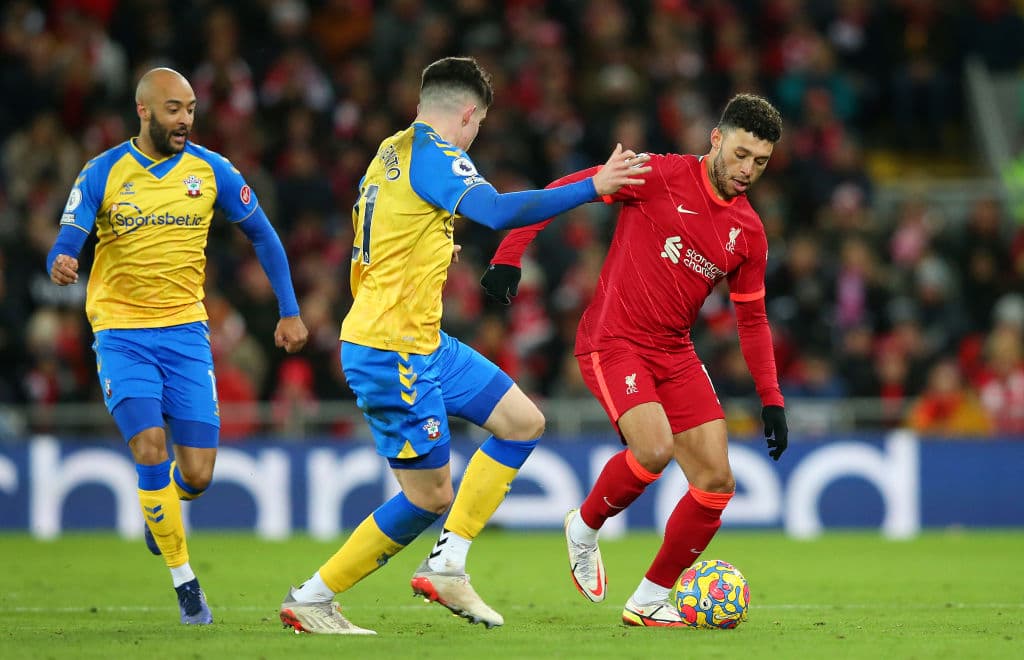 Arsenal no sufre en casa y vence 2-0 al Newcastle United, Aston Villa le hace la diablura al Crystal palace y les pegan 1-2, Liverpool muestra su poderío goleando 4-0 al Southampton y Brighton & Hove Albion no se hace daño con el Leeds United y firman el 0-0.