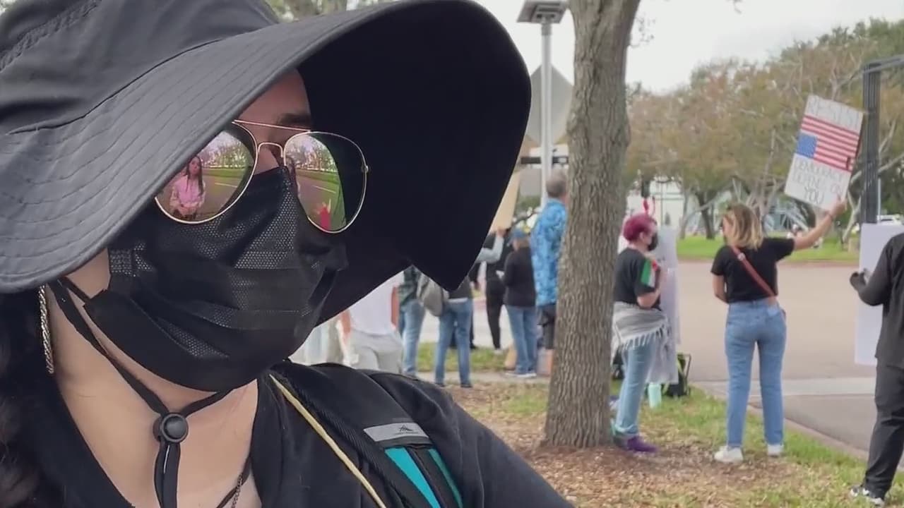 Manifestantes rechazan presencia de agentes de ICE en Saint Pete