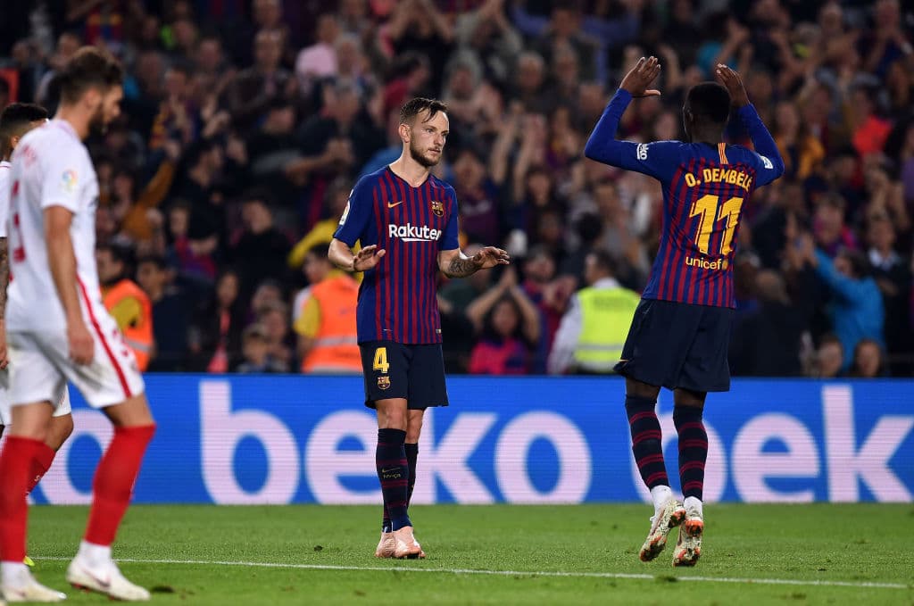 El croata Ivan Rakitic, con pasado en el Sevilla (centro), fue el autor del 4-1 para los locales al minuto 88.