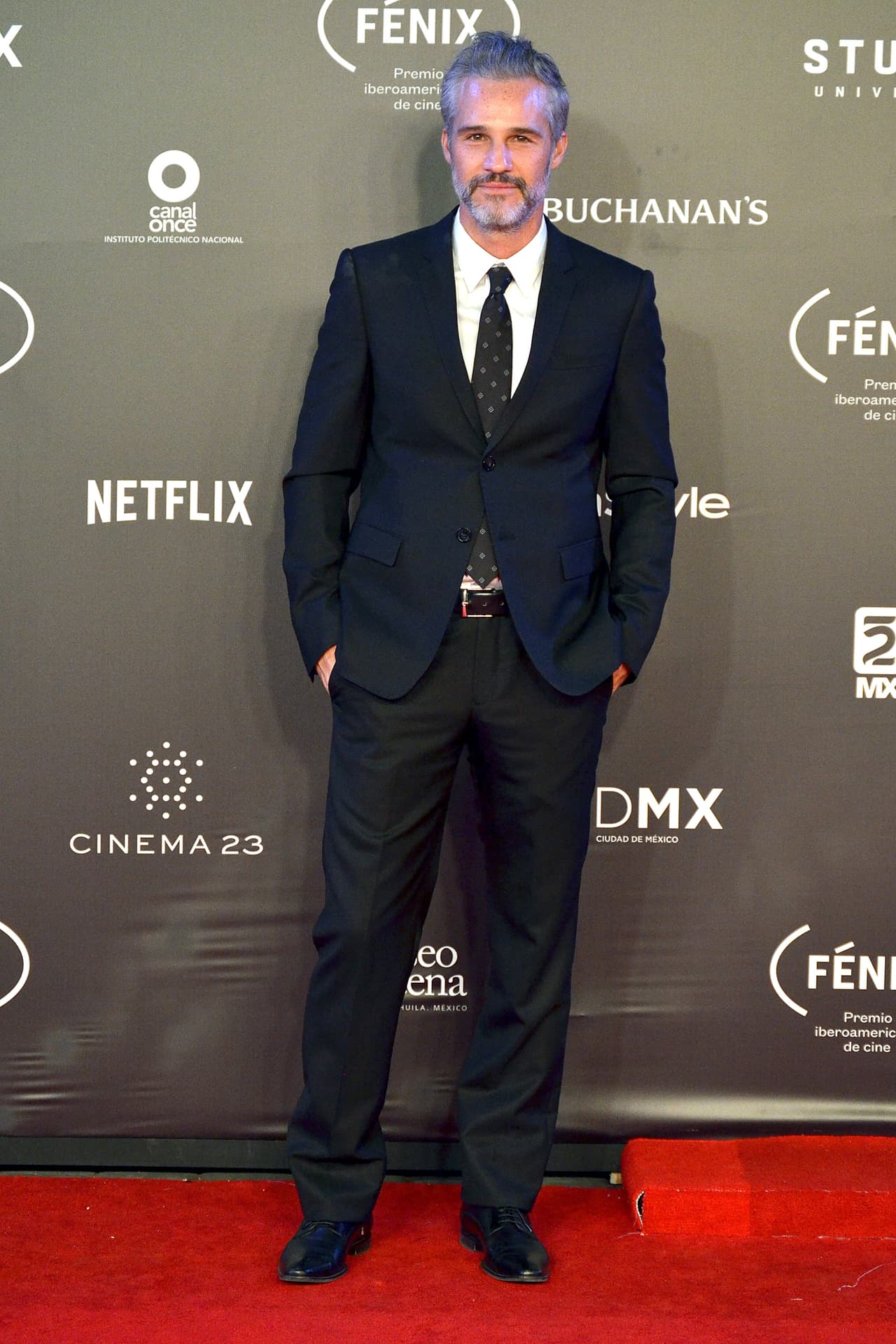 Este miércoles 4 de agosto, el diario Reforma confirma que el actor perdió una de sus extremidades. 
<br>