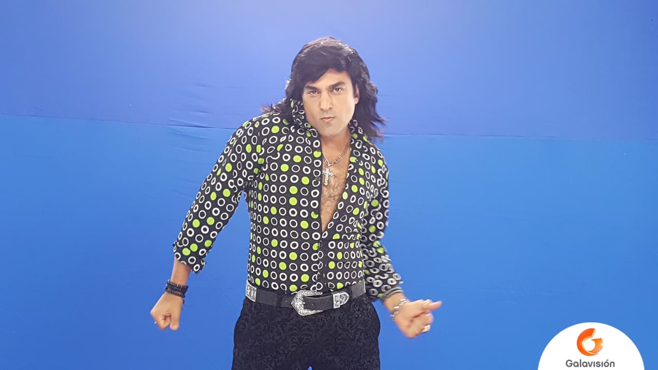 Albertano siempre lleva su cadenita a donde quiera que va.