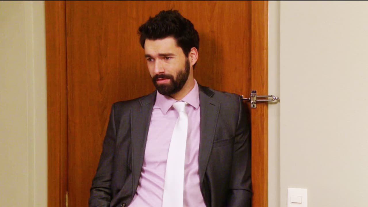 Gonzalo Peña es un bombón español con mucha maldad en 'Despertar Contigo'