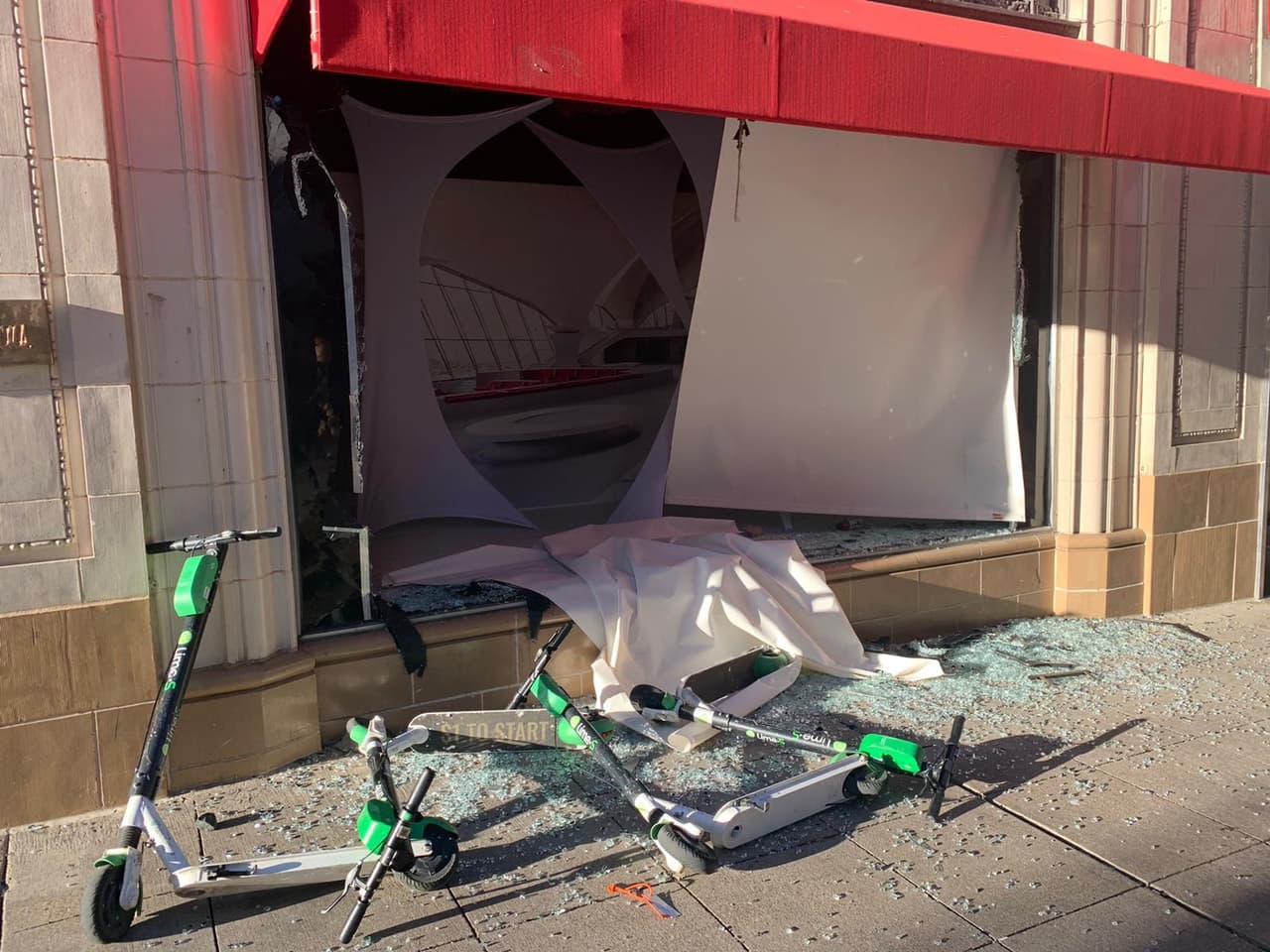 Las protestas continuarán durante el fin de semana.
<br>