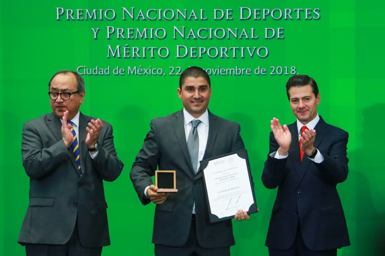 Iván Ruiz Muñóz, también galardonado con el Premio Nacional como Entrenador, llevó a su pupila Jéssica Salazar a ser la número uno en la clasificación de 500 metros contrarreloj en ciclismo.