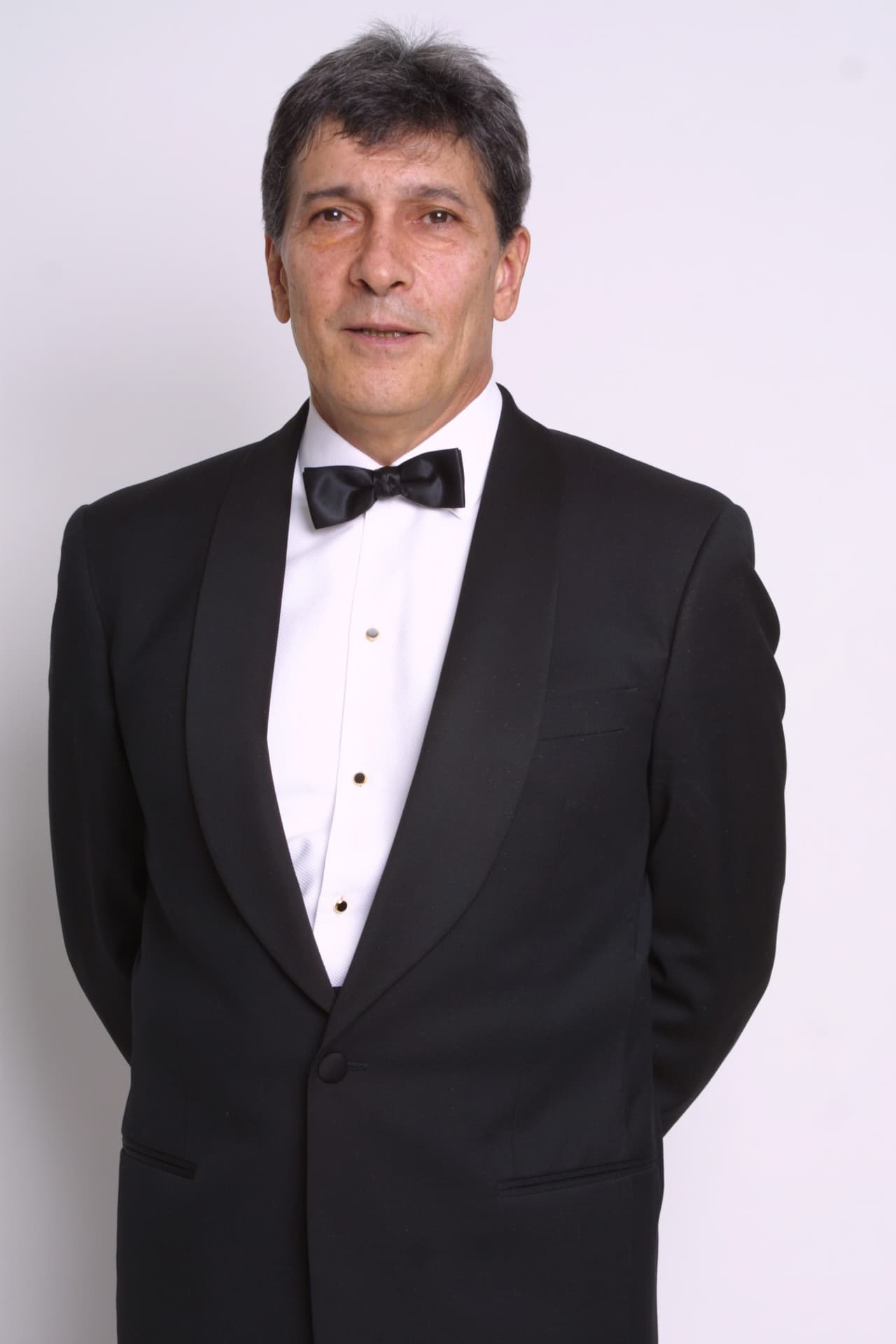 Juan Ferrara es uno de los galanes consentidos de las señoras.