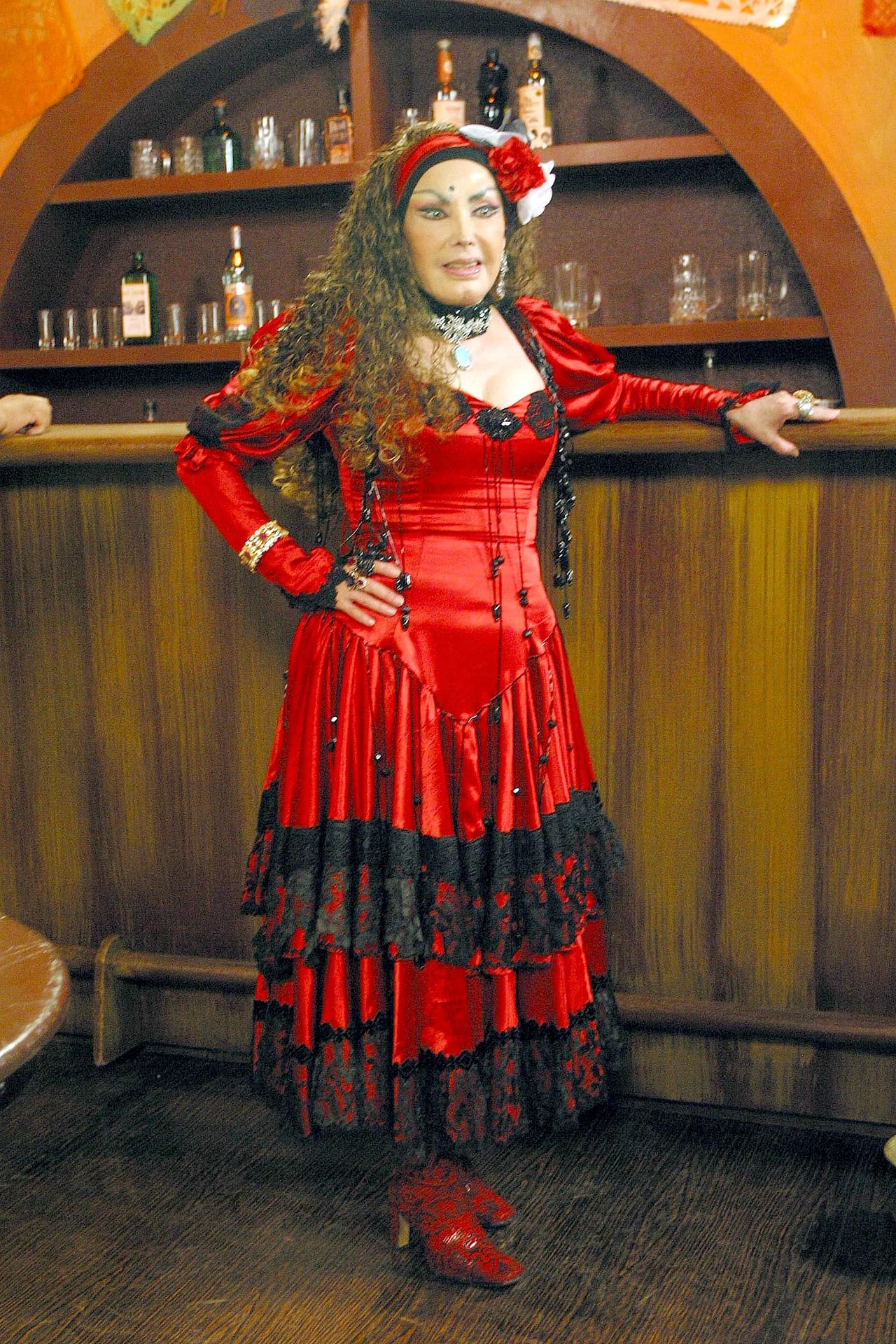 Se sucitó un escándalo cuando se dijo que mantenía una relación con 'La Tigresa', ¡es imposible no pensar en la enorme diferencia de edad!