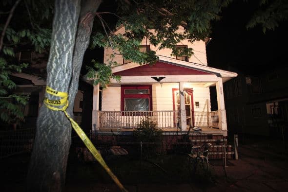 En esta semana se dieron a conocer fotografías de la casa donde Ariel Castro tuvo cautivas a las tres jóvenes en Cleveland. En esas imágenes aparecen detalles tan espeluznantes como alambres de púas y cientos de metros de cadenas. Ver toda la información