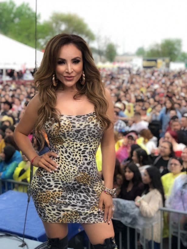 <b>Noviembre</b>: de la mano de otros compañeros locutores,
<b>La Bronca</b> estuvo cerca de sus radioescuchas viajando alrededor del país.