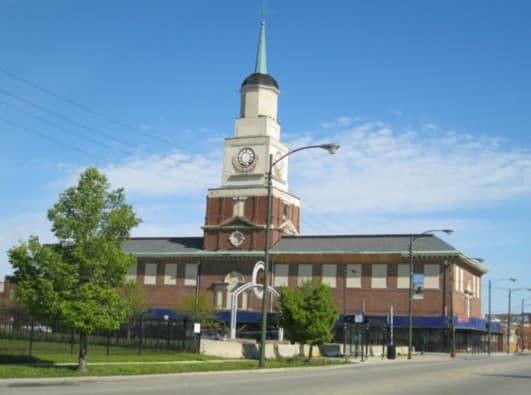 ¿Cuál podría ser el futuro del antiguo Stock Yards National Bank cerca del Barrio de las Empacadoras?