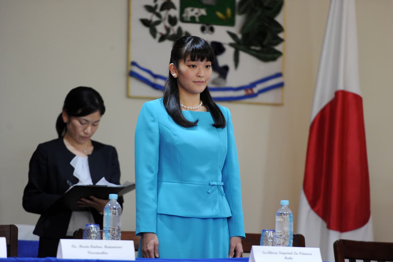 La princesa también ha sido una embajadora de la cultura japonesa en viajes por varias partes del mundo, incluyendo una visita a las ruinas de Copán en Honduras, en diciembre de 2015.