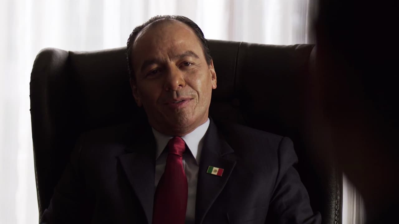 In his presidential office, Felipe Alarcón congratulated ‘Don Sol’ for the peace agreement among cartels.