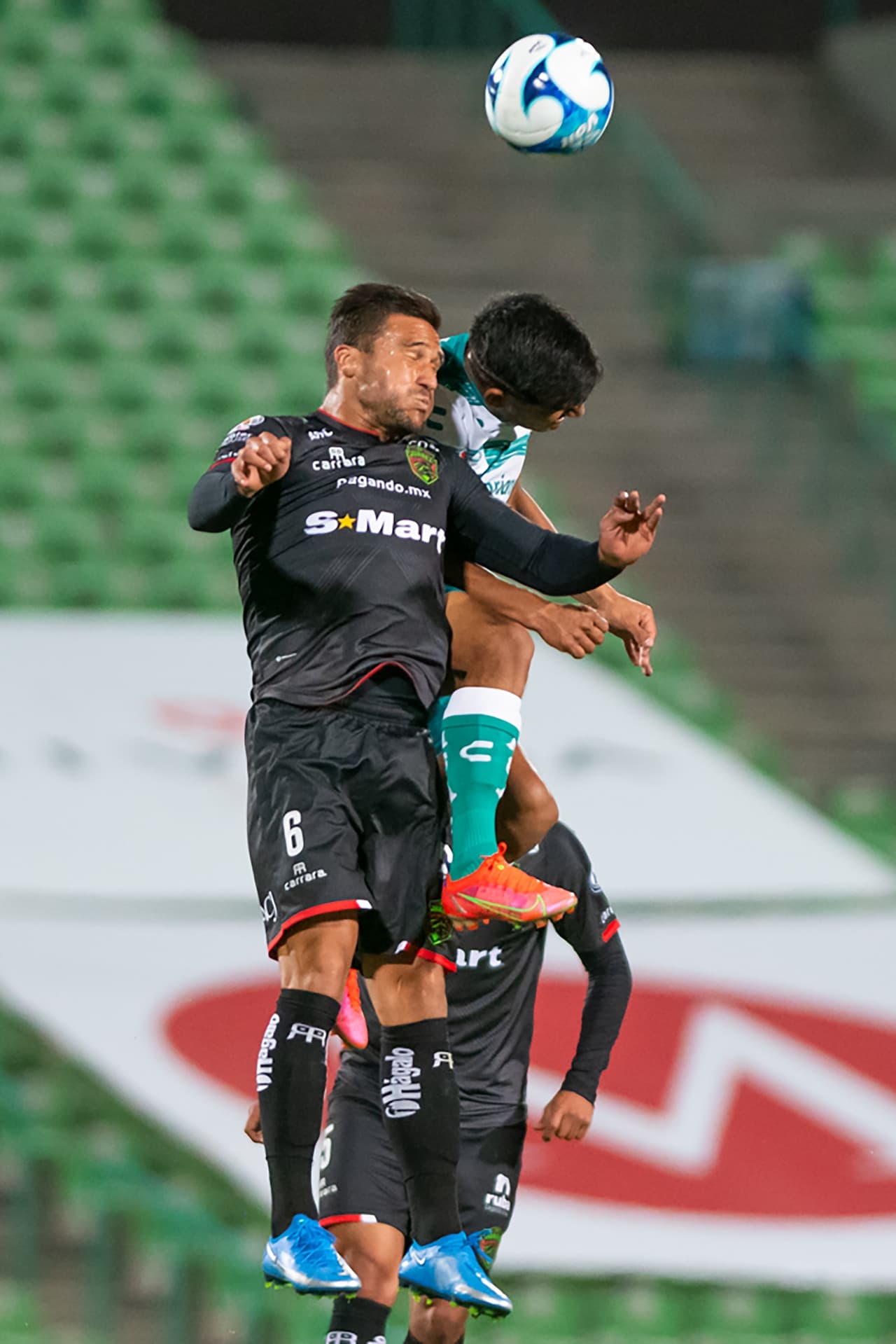 Con autogol de Enrique palos, gol de Santiago Muñoz y gol de Matheus Dória, Santos vence a Bravos 3-2. Los Guerreros se adueñaron de la tercer plaza del torneo y desplazaron al Toluca. Bravos sigue en el fondo de la tabla, aunque todavía tiene un partido pendiente.