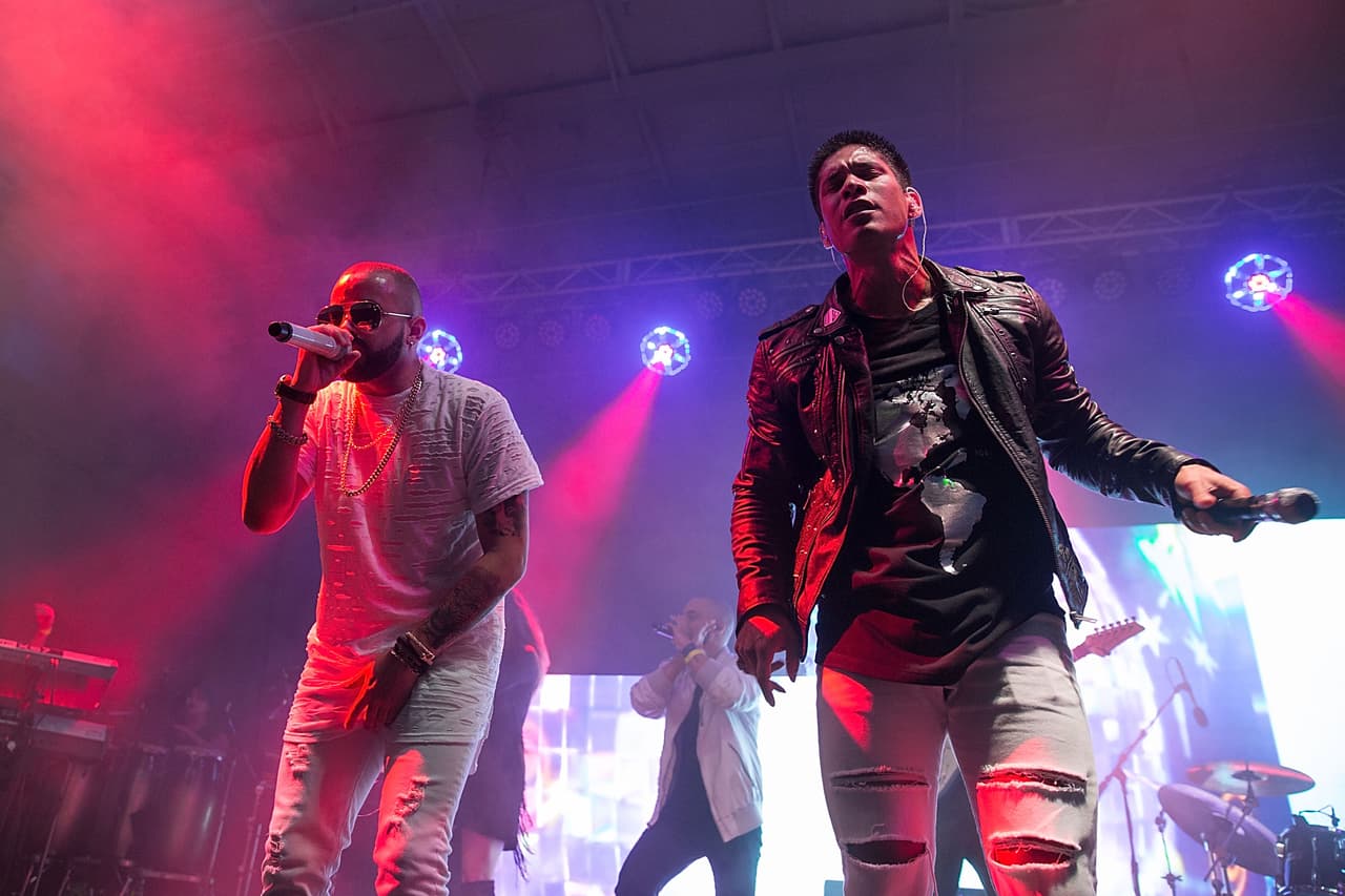 El grupo musical venezolano, Chino & Nacho, fueron los reyes del Carnaval de Miami en 2015. El dúo que se formó en 2008 ha recibido importantes premios como el Latin Grammy, “Calle Ocho se ha convertido en un lugar donde más de un millón de personas se unen a través de las tradiciones intemporales de la música, el baile y la comida”, expresó en un comunicado Chino.