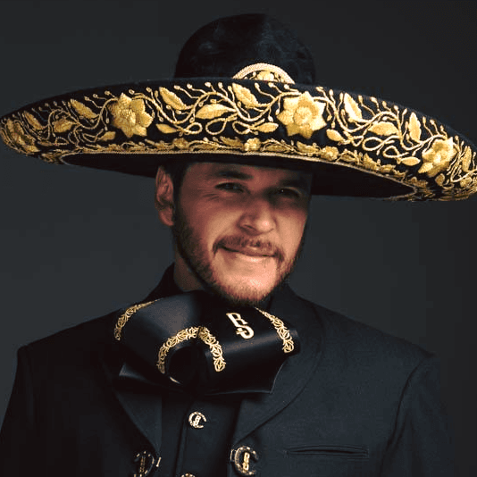 El exintegrante del reality mexicano 'La Academia', Raúl Sandoval ha defendido a capa y espada el género ranchero y su música la ha llevado a lo largo y ancho de la República Mexicana y el extranjero.