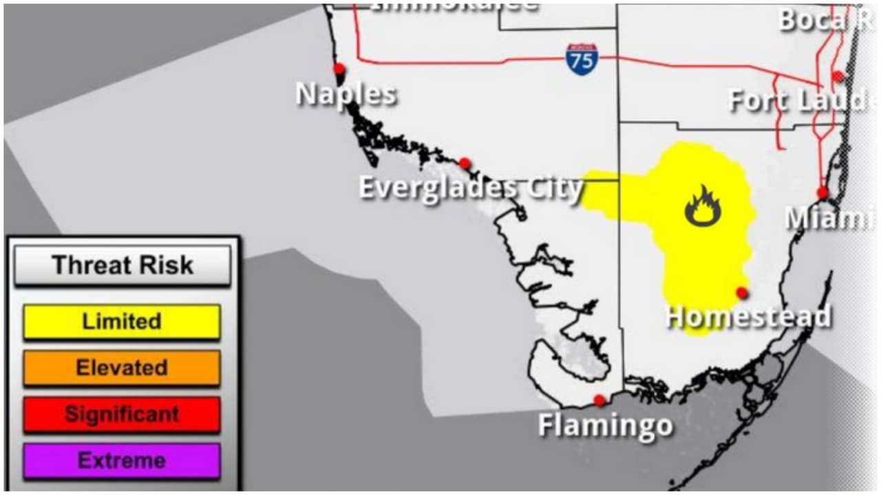 Crece incendio forestal cerca de la avenida Krome y el Tamiami Trail en Miami-Dade