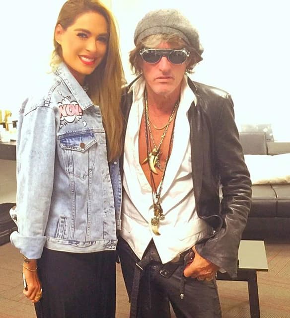 ¡Grandes celebridades acudieron a Premio Lo Nuestro! Galilea Montijo y Joe Perry de Aerosmith.