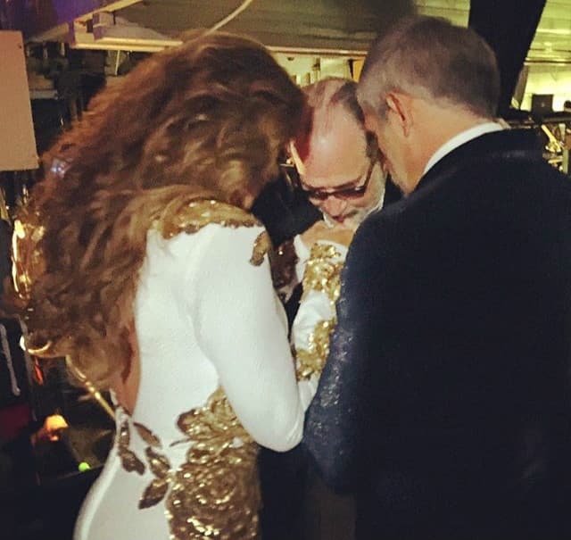 ¡A minutos de salir al escenario!