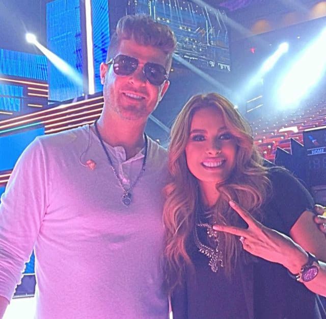 ¡Gran sorpresa! Gali y Robin Thicke en los ensayos de Premio Lo Nuestro.