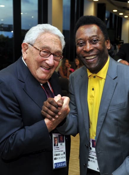 Kissinger y Pelé en la ceremonia de clausura de los Juegos Olímpicos de Londres 2012.