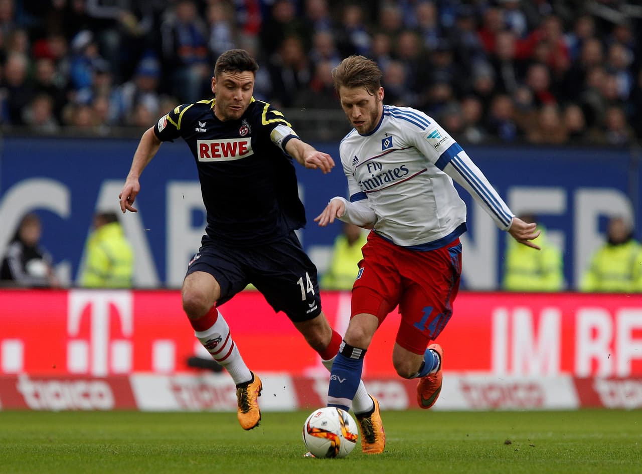 Darmstadt y Hamburgo ganan y escapan del descenso