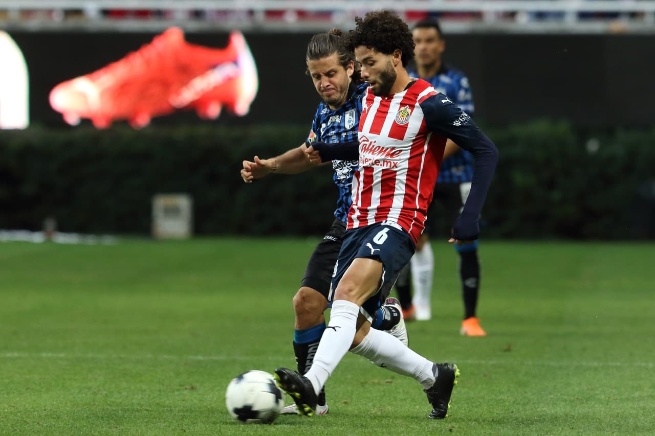 Alexis Vega evita que el Rebaño Sagrado tropiece fuertemente en casa y empetan 1-1 con Querétaro.